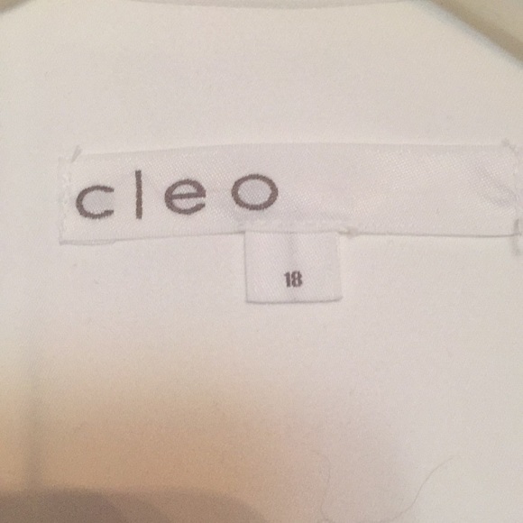 Cleo White lined fitted blazer - Picture 2 of 2